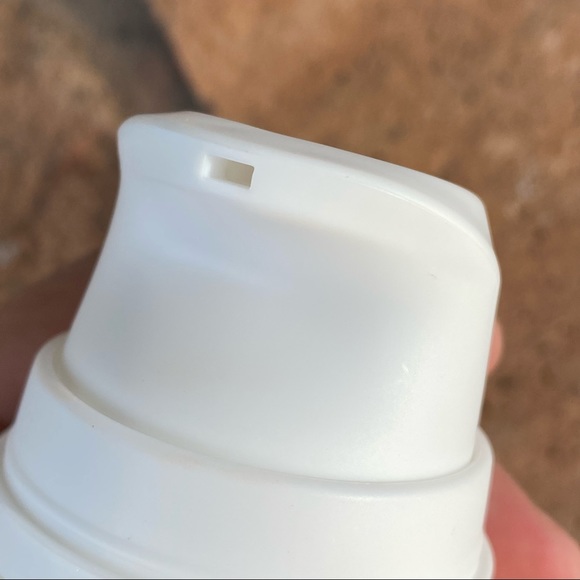 Dr. Roebuck’s true blue serum - Picture 8 of 8